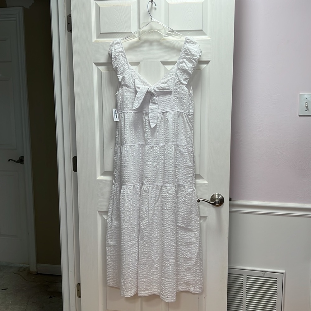 Old Navy White Textured Midi Dress - Picture 2 of 6